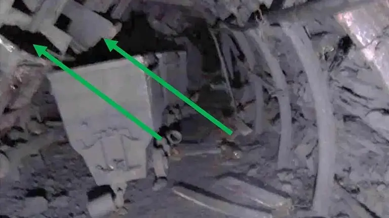 Fotograf&iacute;a del interior de la mira realizada por la Guardia Civil.