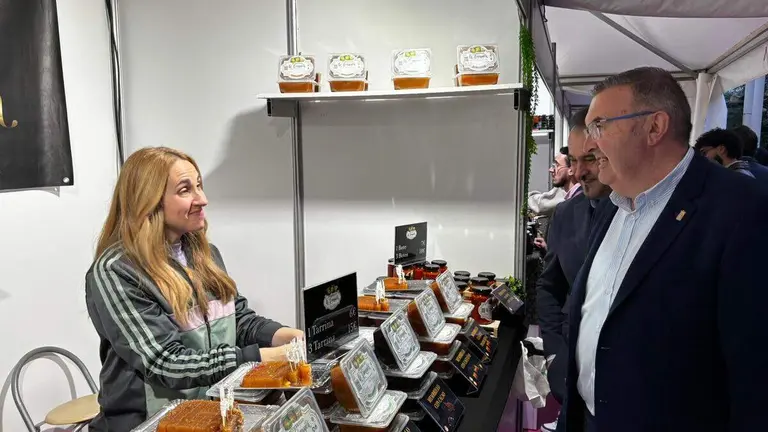 Feria Productos Le&oacute;n Sevilla 4