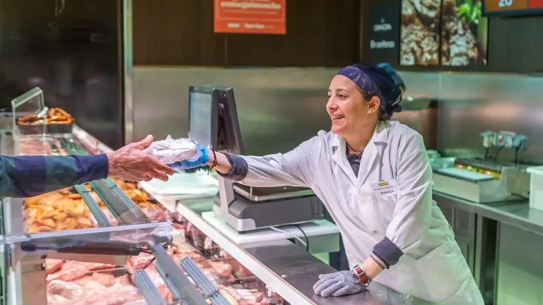 El sector servicios sigue siendo el m&aacute;s din&aacute;mico en la provincia.