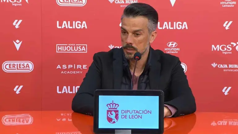 Rub&eacute;n de la Barrera, durante la rueda de prensa de este s&aacute;bado.