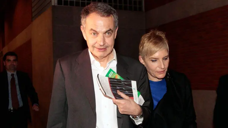 Rodr&iacute;guez Zapatero, junto a Sonsoles Espinosa.