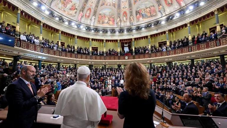 El papa Le&oacute;n XIV destac&oacute; esta ma&ntilde;ana en su intervenci&oacute;n en el Congreso de los Diputados la vigencia de la Escuela de Salamanca como precursora de los Derechos Humanos.