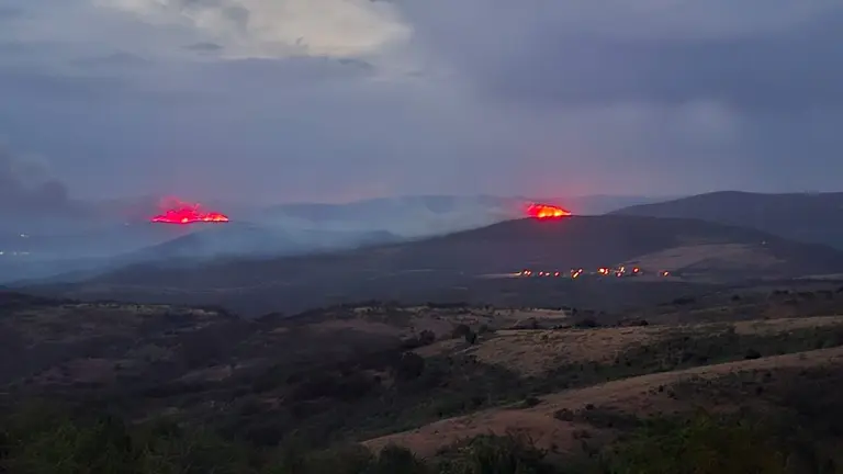 Las tormentas provocan 18 incendios forestales en la provincia de Le&oacute;n. Foto: CCB.