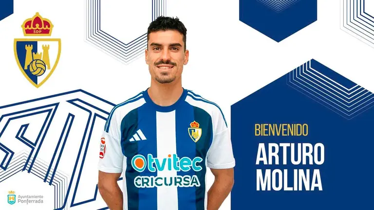 Arturo Molina