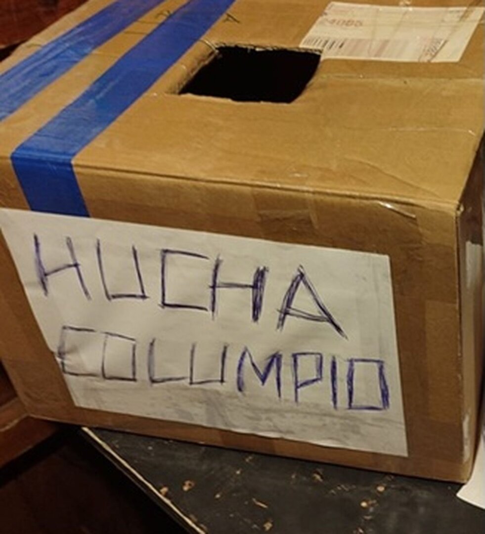 Hucha de los vecinos de La Lastra para poder comprar los columpios.