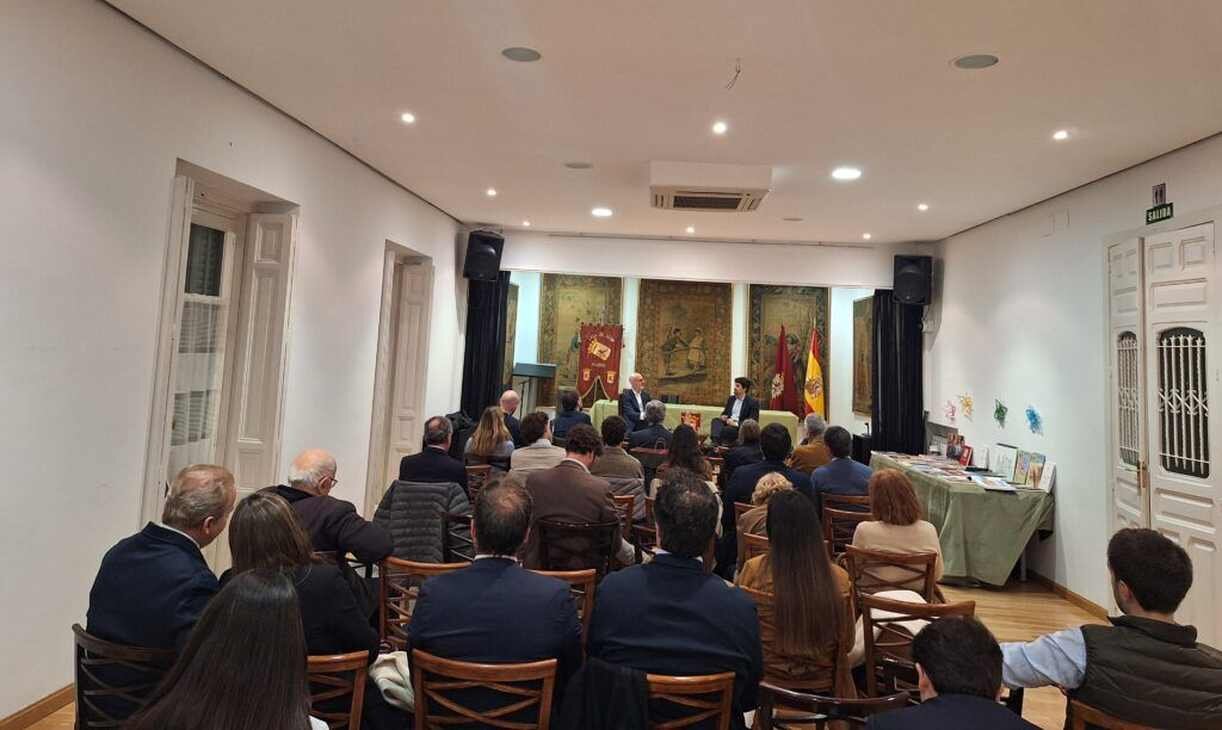 Numeroso público asistió al acto desarrollado en la Casa de León en Madrid.