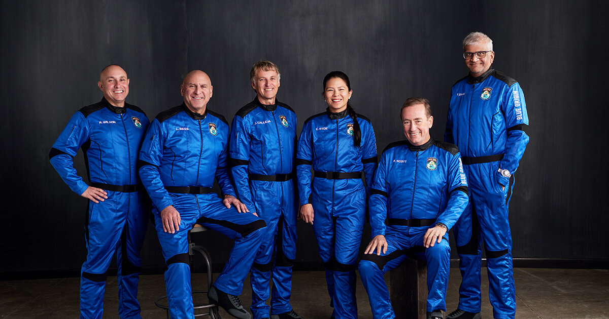 Foto oficial de los pasajeros de la Blue Origin.
