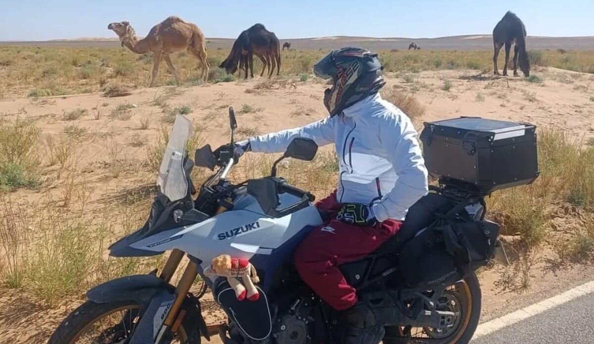 Durante su viaje en moto por Marruecos.