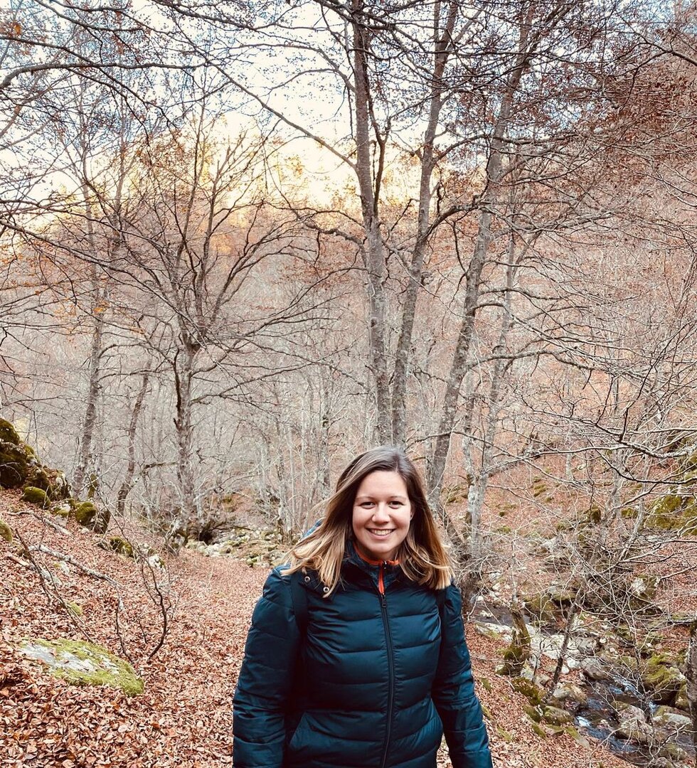 Romina durante una excursión.