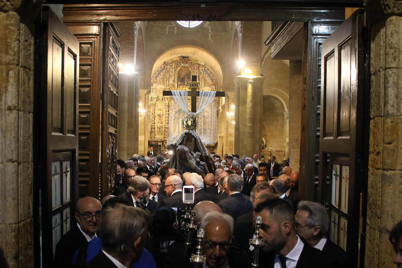 La procesión de La Morenica, en la cámara de Peio García (1)
