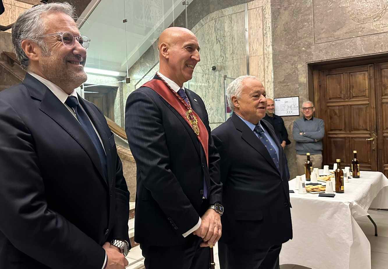 Un instante de la recepción institucional.