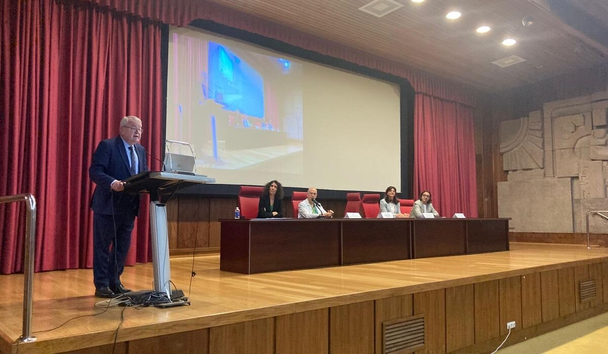 Acto de inauguración de la jornada.