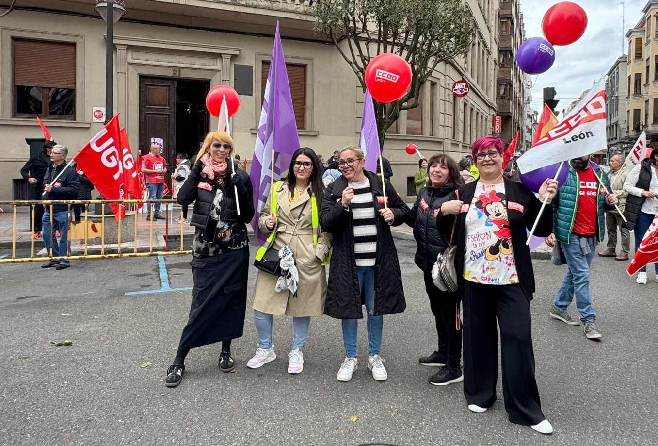 Sindicalistas en la antesala de la marcha.