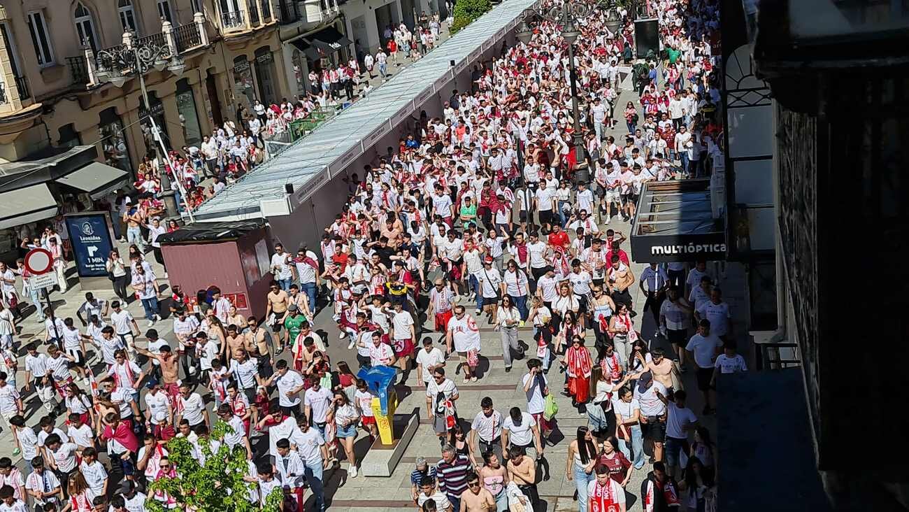 Los aficionados, a su paso por OrdoñoII.