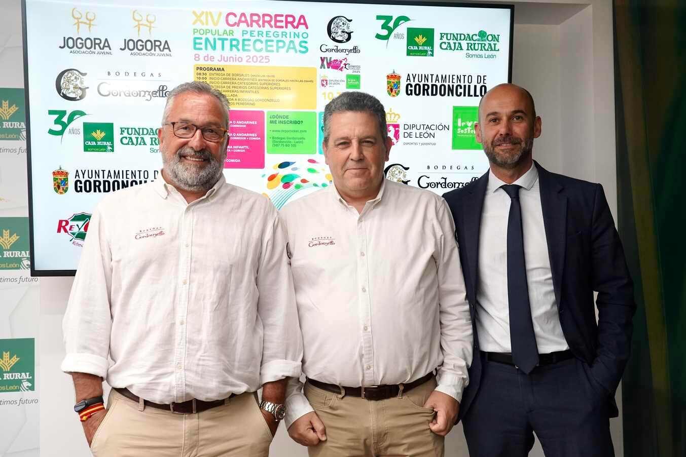 Caja Rural acoge la presentación de la XIV Carrera Popular Peregrinos Entrecepas 2025. Foto: Campillo