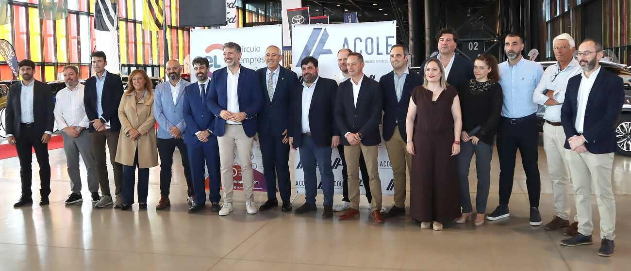 Presentación oficial y apertura de la feria del vehículo en el Palacio de Exposiciones.