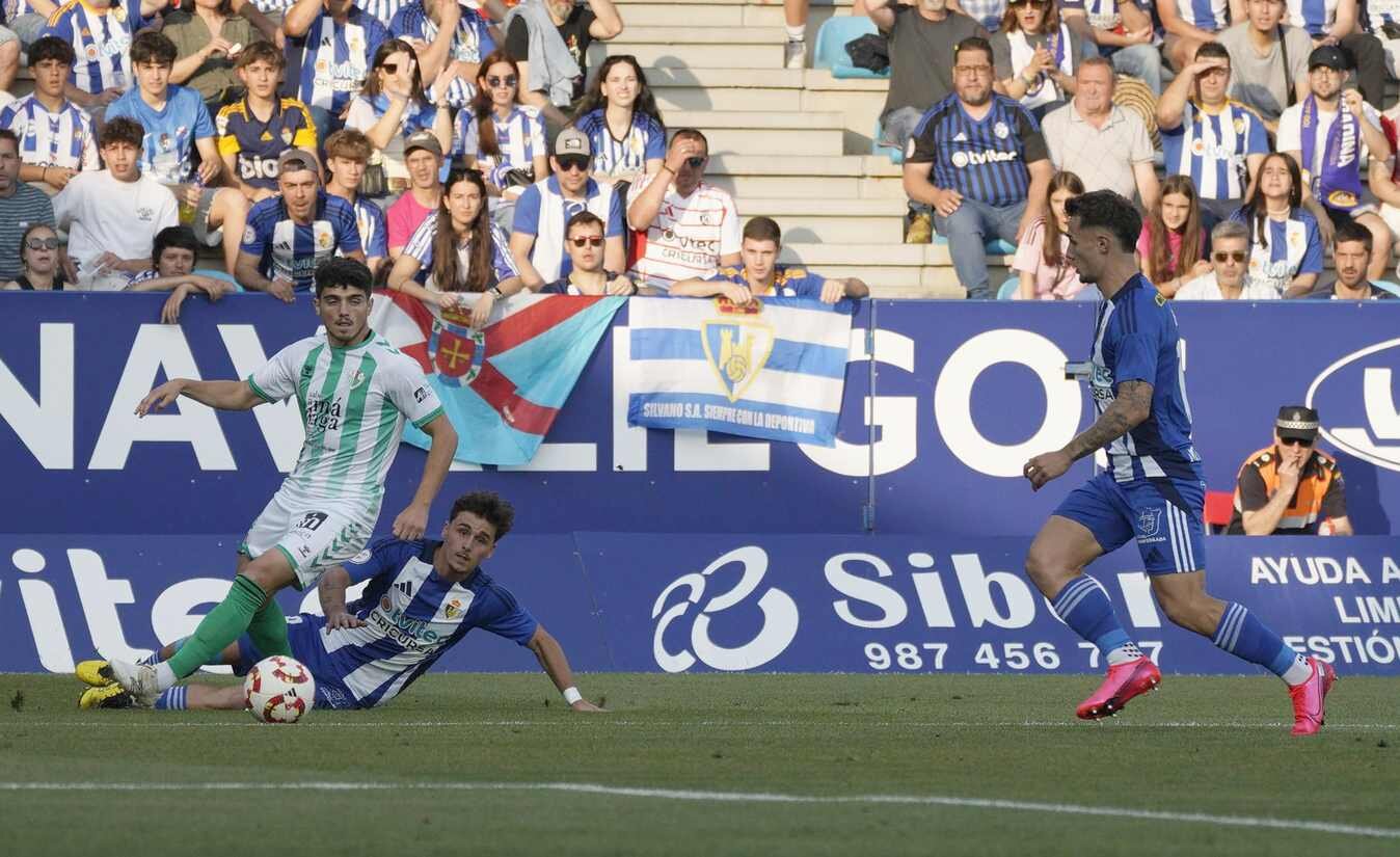 La Ponferradina va con todo en El Toralín.