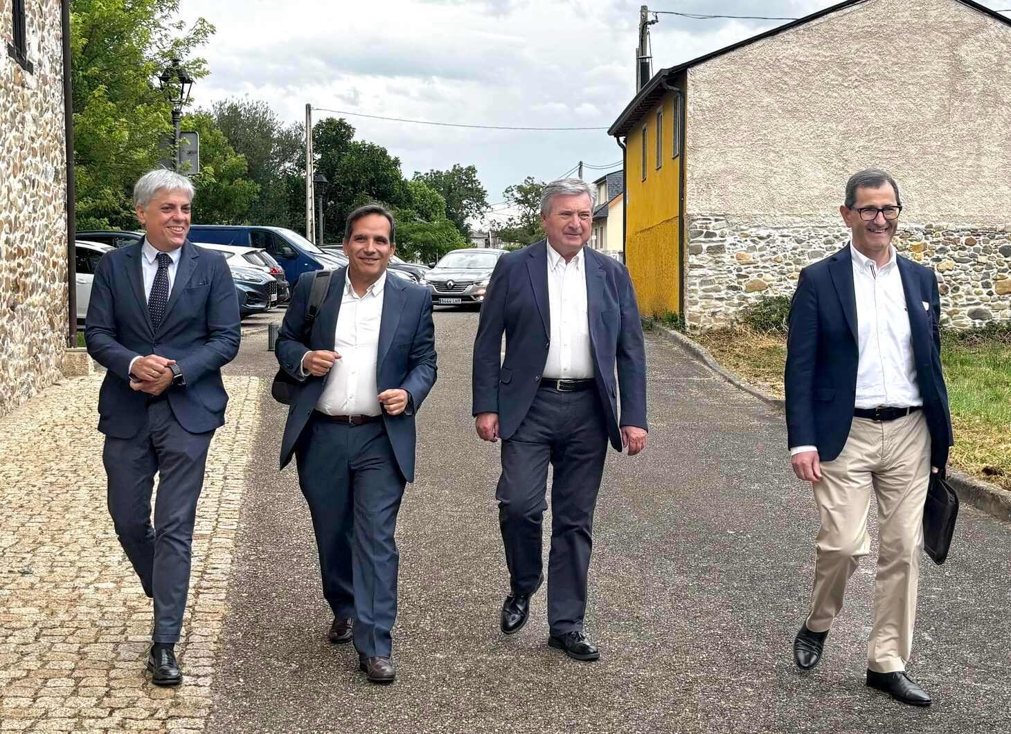 Un instante de la visita oficial realizada este miércoles.