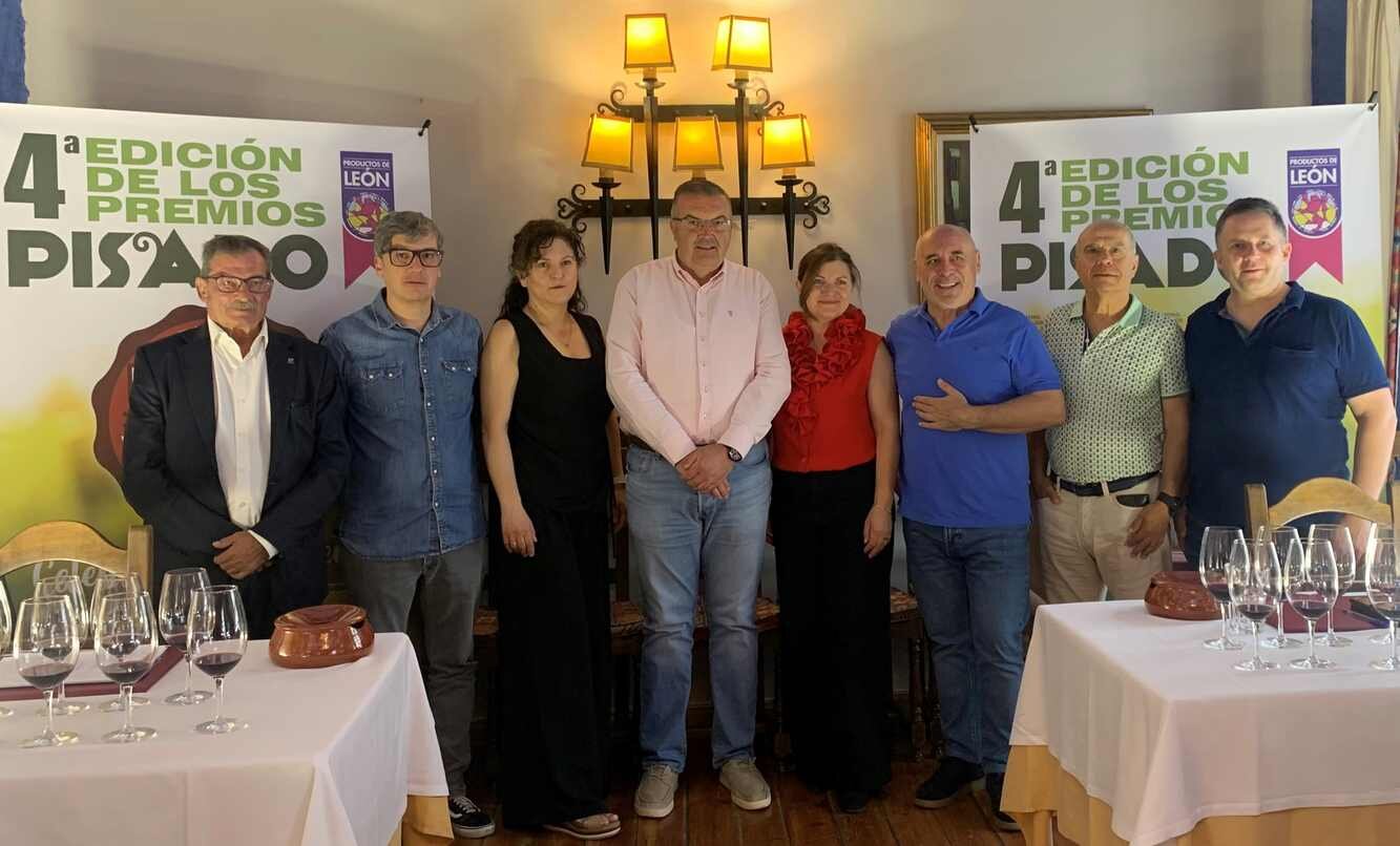 El vicepresidente de la Diputación de León, Roberto Aller, en los Premios Pisado.