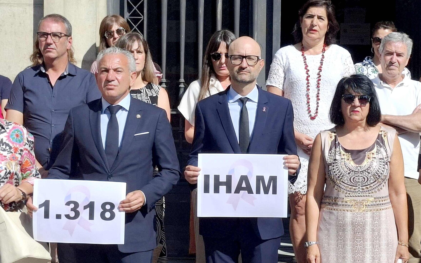 Un instante de la concentración realizada este jueves ante la Subdelegación del Gobierno de León.