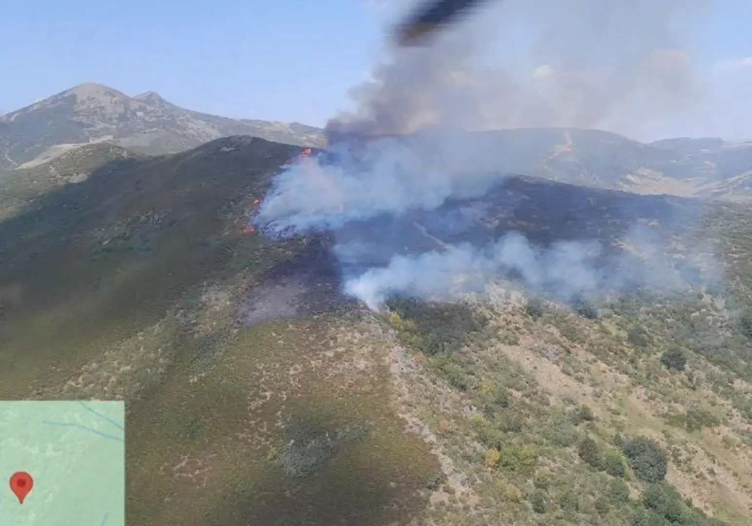 Imagen del incendio de Fasgar este sábado al mediodía.