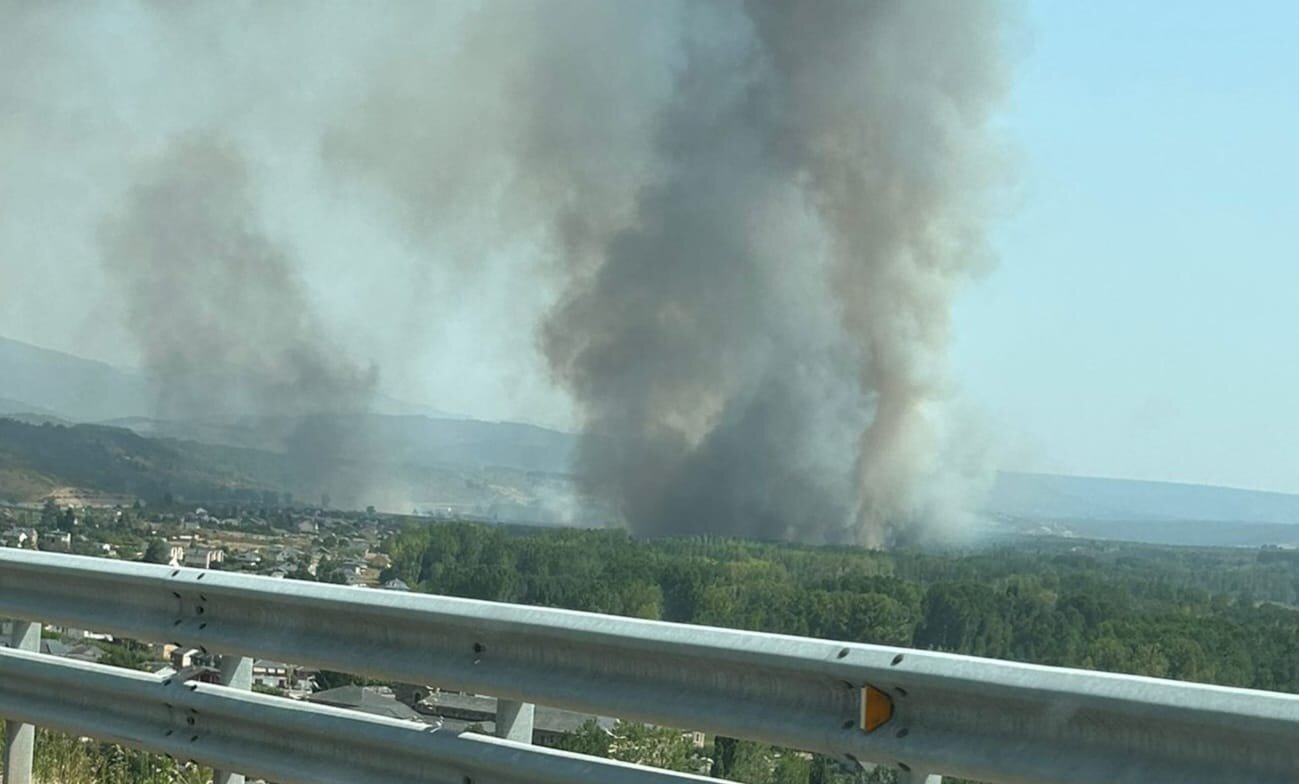 Imagen del fuego en Villaverde de los Cestos.