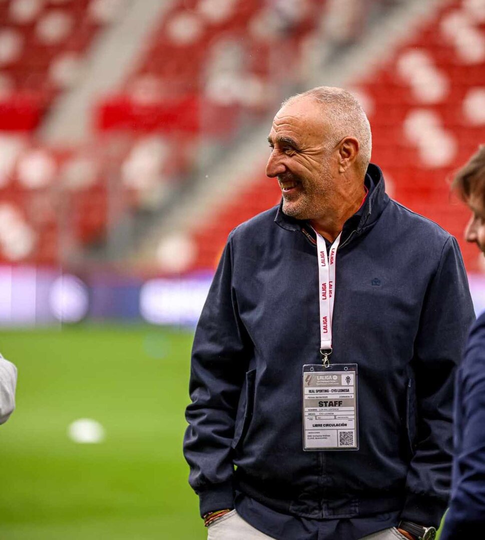 Luis Ballesteros, este viernes en El Molinón.