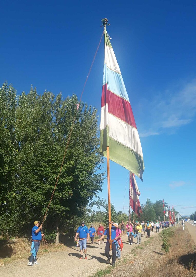 Peregrinación Mansilla (1)