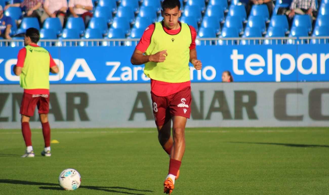 Thiago, sobre el terreno de juego de