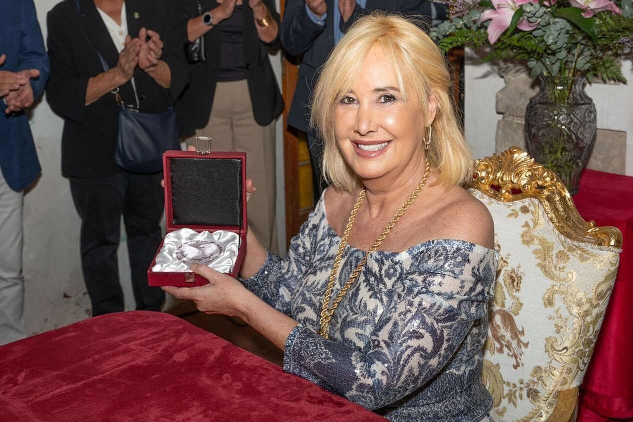 La ginecóloga leonesa Marisa López Teijón, en el acto de donación.
