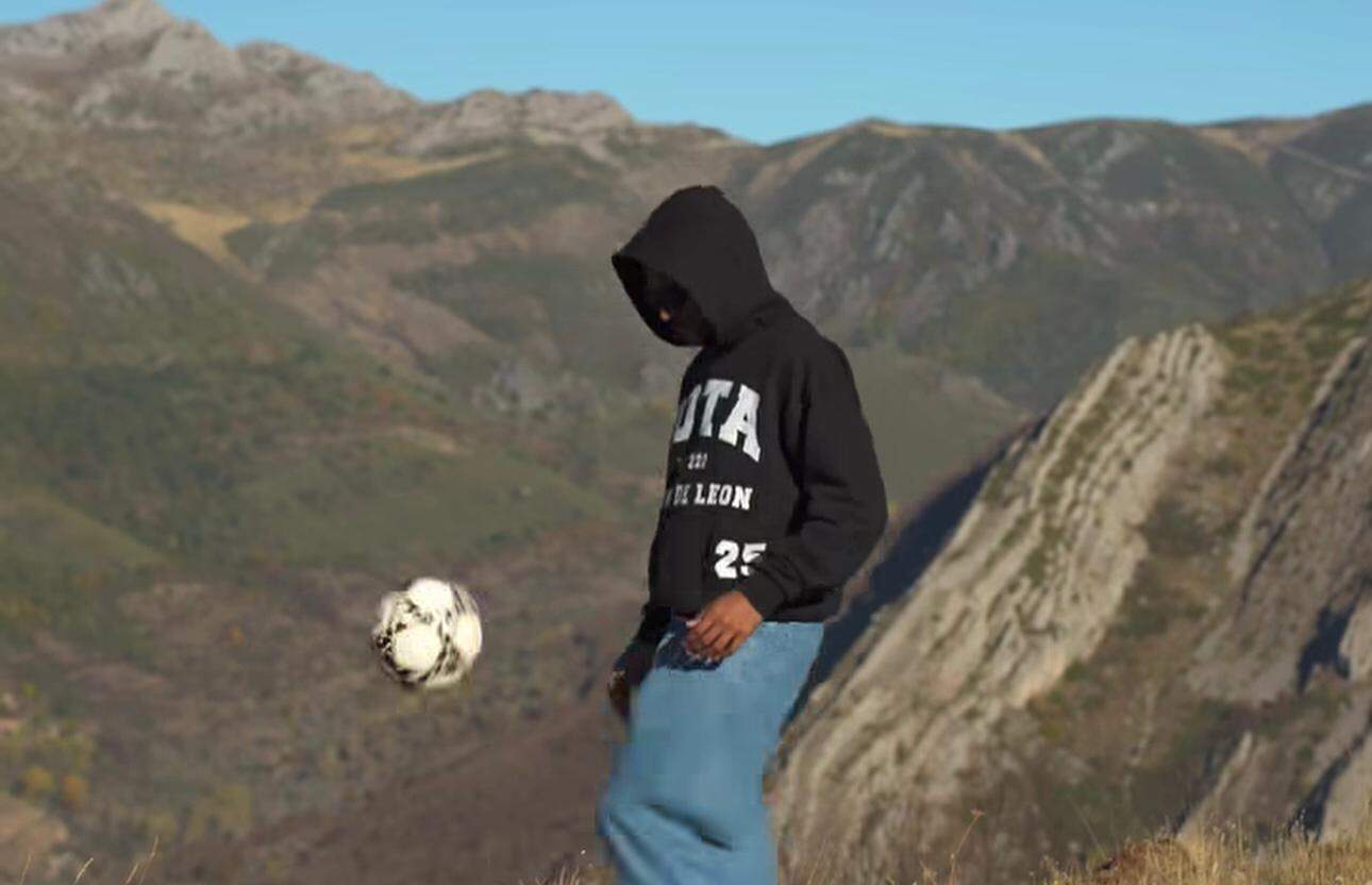 WhatsApp Image 2025-11-28 at 19.06.02