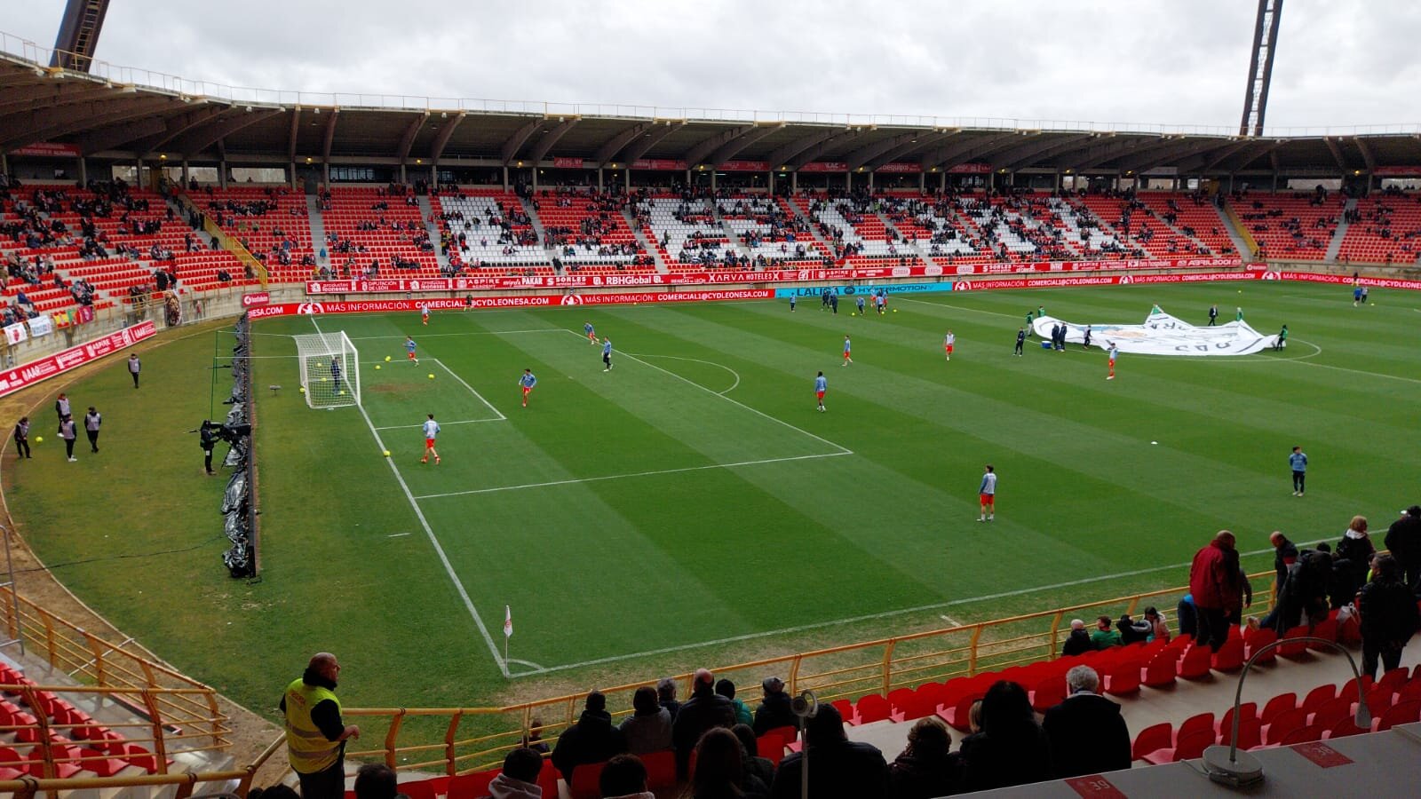 El Reino ya espera el duelo entre Cultural y Real B. Foto: Isaac Llamazares