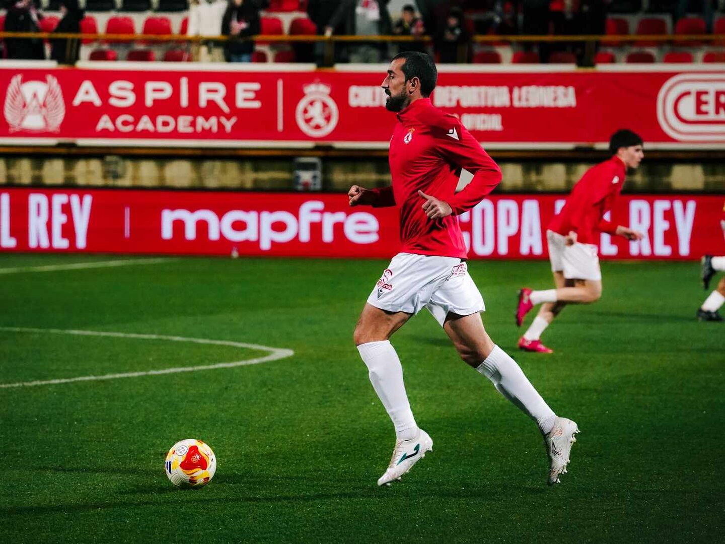 Maestre, durante el calentamiento.