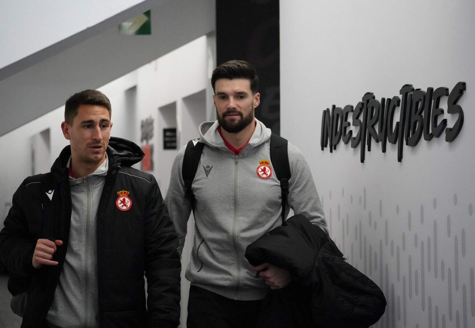 Justo y Satrústegui, dos de la vieja guardia, en la antesala del partido.