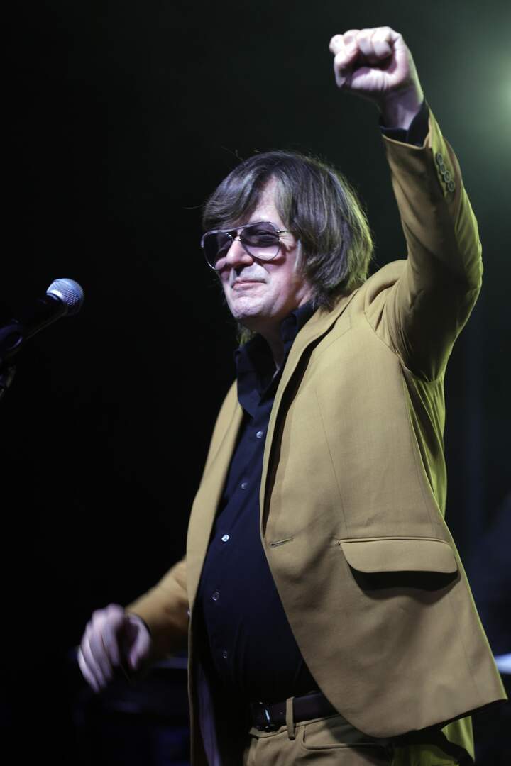 Nacho Vegas, durante su concierto en el Gran Café de León este viernes. Foto: Juan Luis García Díez.