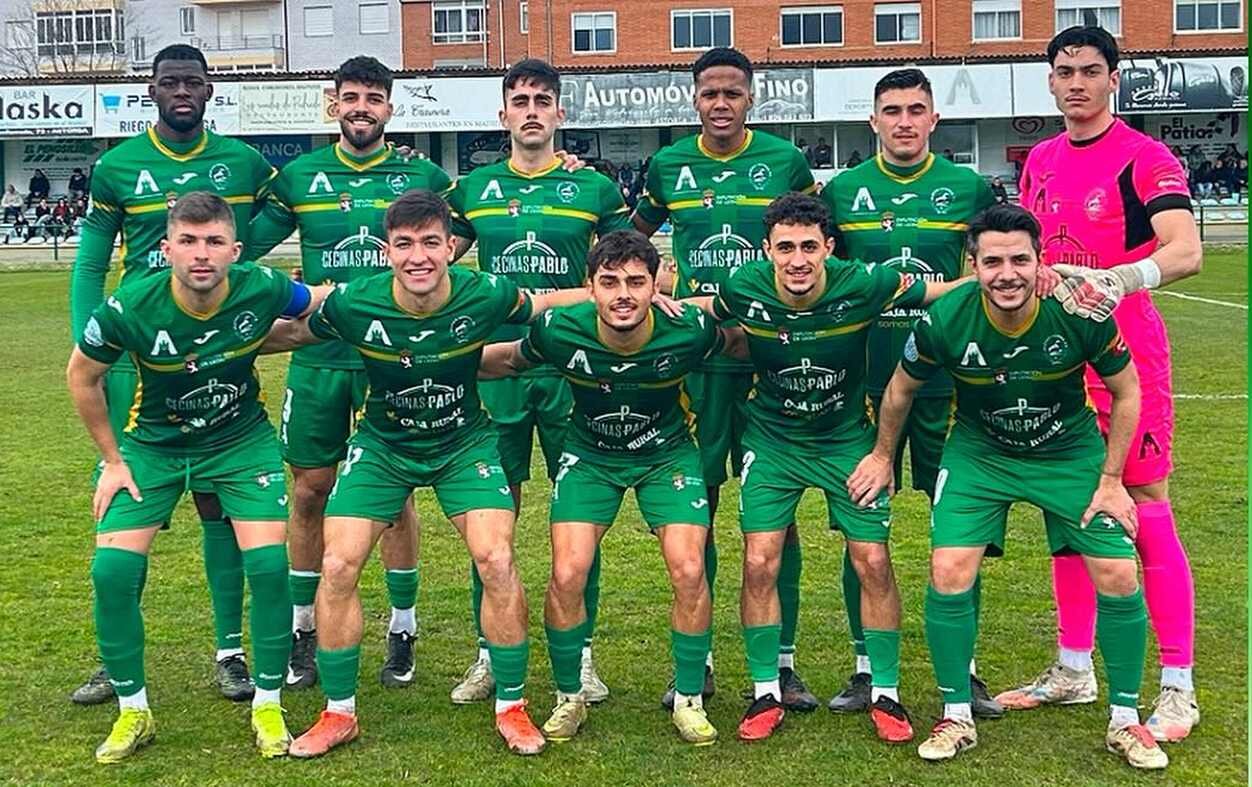 Alineación inicial del Atlético Astorga ante el Marino de Luanco.