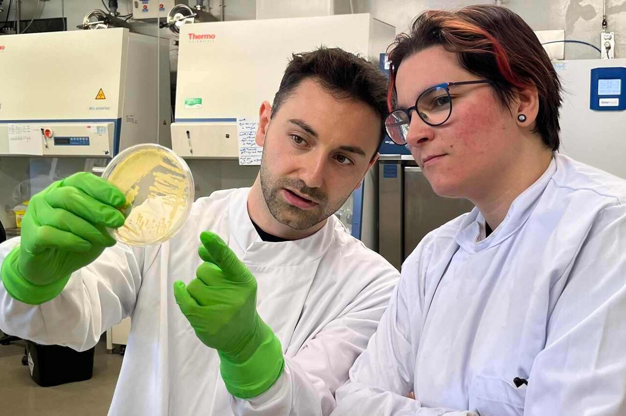 Los investigadores de la ULE Pablo Castañeda Estrada y Blanca Lorente Torres