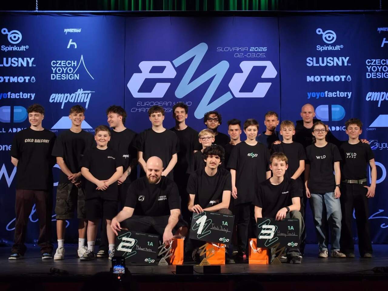 Foto de familia durante la competición europea.