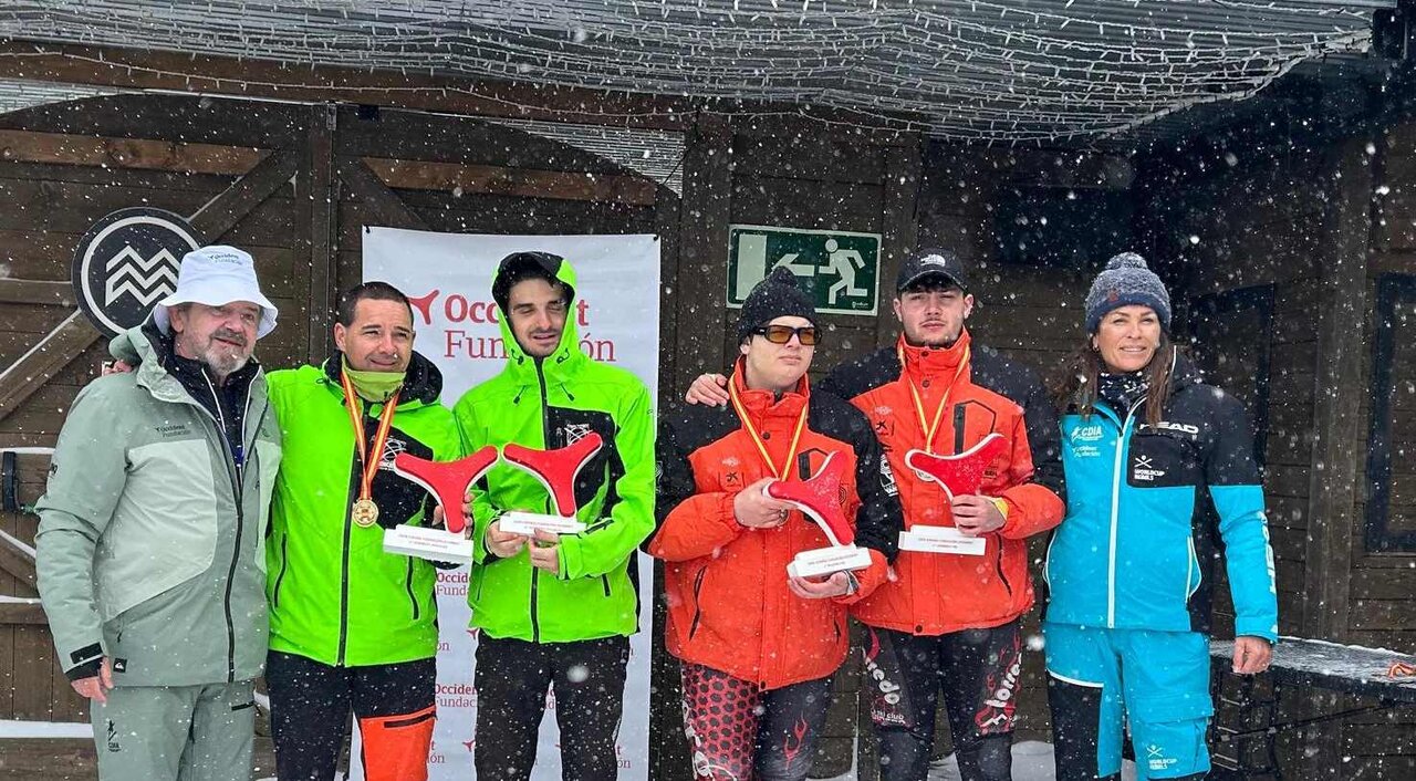 Los leoneses, tras finalizar la competición.