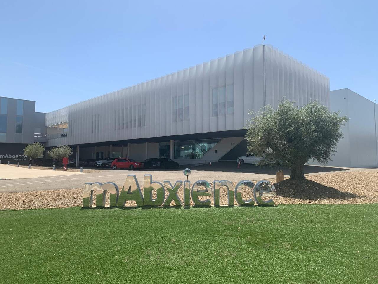 mAbxience