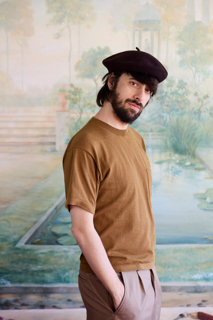 Retrato del escritor David Uclés,  ganador del 82 Premio Nadal 2026.