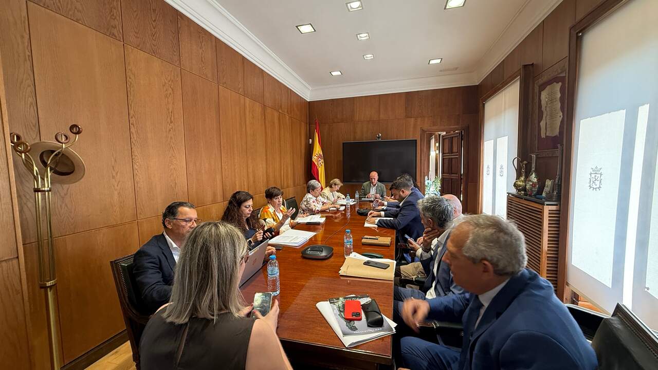 Reunión de la Junta de Gobierno Local del Ayuntamiento de León este viernes. Foto: Ayto. León.